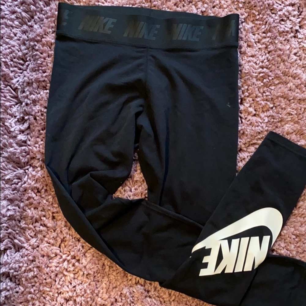 NIKE Leggings